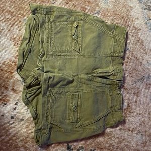 American Eagle Women’s Khaki Shorts